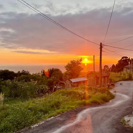 Tiny House With Sunset Over The Ocean Дом отдыха