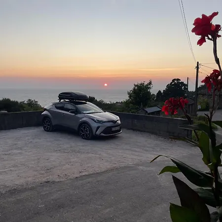 Dom wakacyjny Tiny House With Sunset Over The Ocean Oia