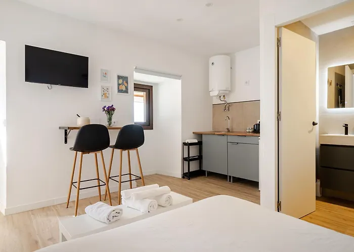 Tiny House With Sunset Over The Ocean *